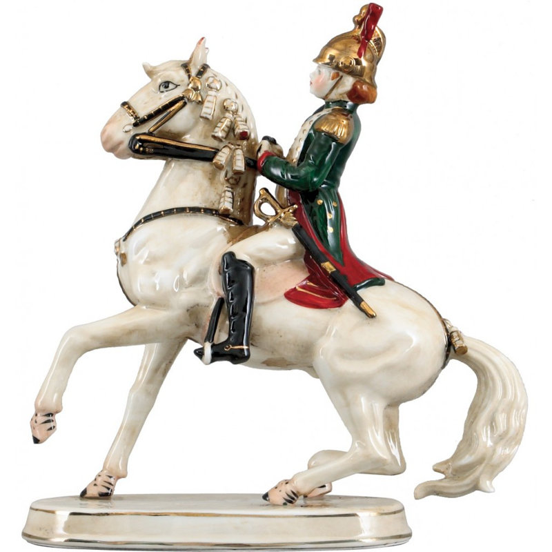 Figurines & Sculptures