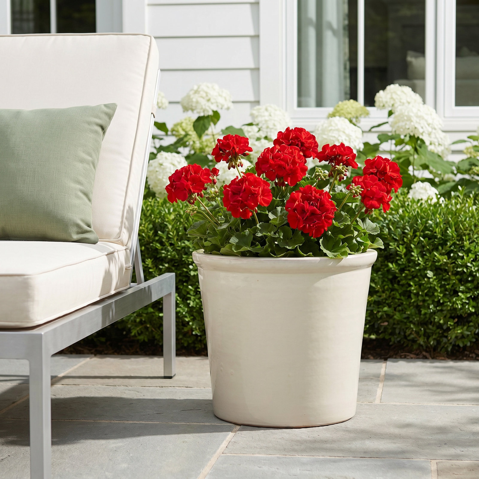 Ceramic Pot Planter, 15'' H x 20'' W x 20'' D