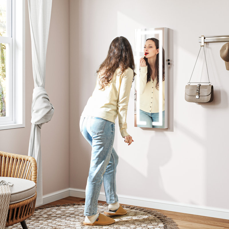 Armoire à bijoux avec miroir pleine grandeur