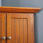 Armoire d'angle de 72 po de hauteur avec 8 portes - Option de rangement polyvalente couleur chêne pour salle de bain Grand garde-manger Maximisez votre construction