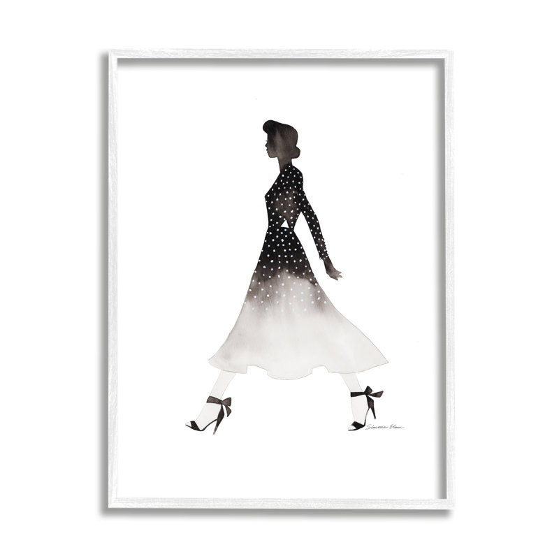 Fille en robe noire par Simone Elum, Giclée encadrée blanc bord de mer, H 20 po x l 16 po x P 1,5 po