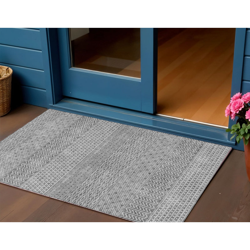 3' X 5' Gray And Silver Chevron Washable Indoor Outdoor Area Rug
