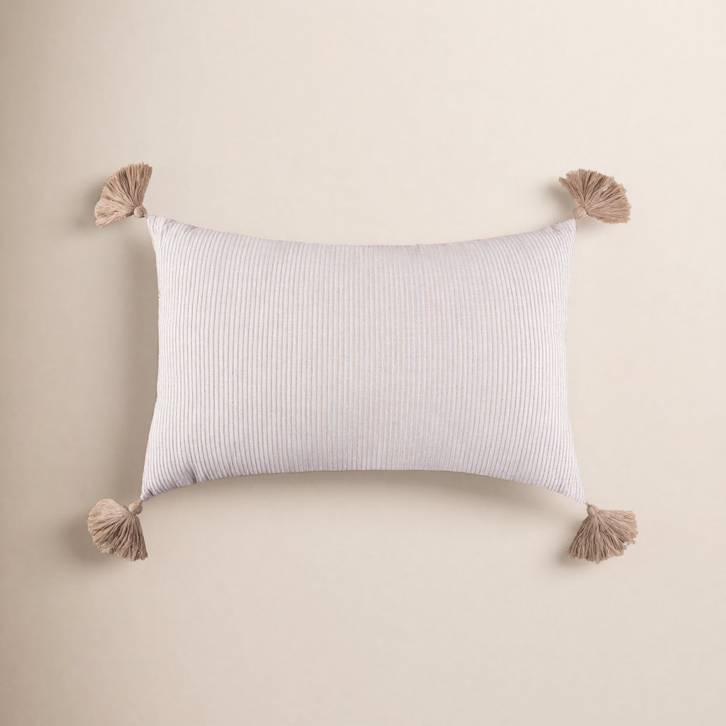 Fairlee 22" x 14" Cotton Throw Pillow, Brown