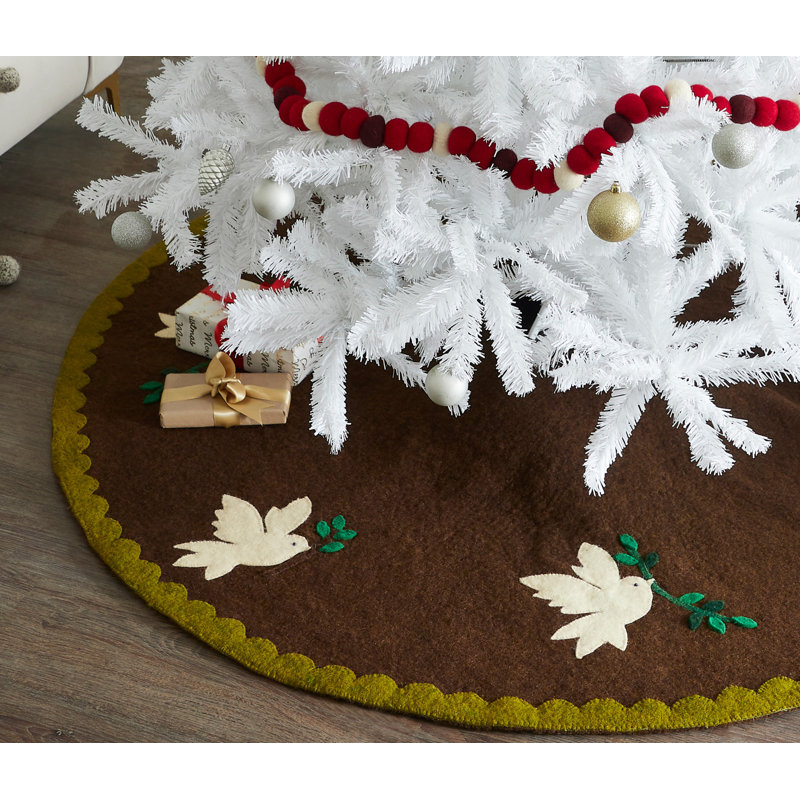 Doves Tree Skirt