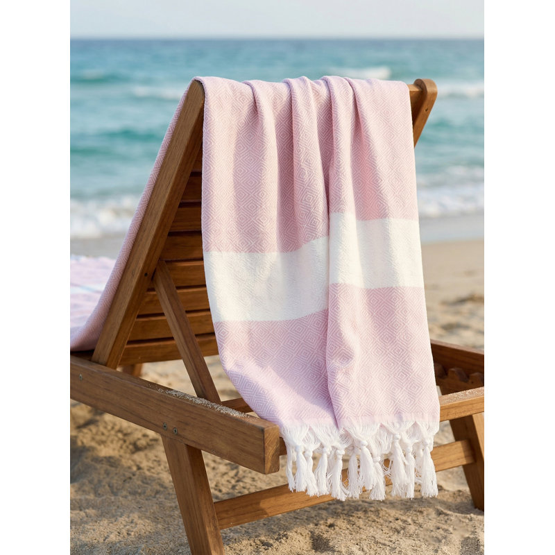 Serviette de plage en coton turc rose clair à rayures Charleston, Rose clair
