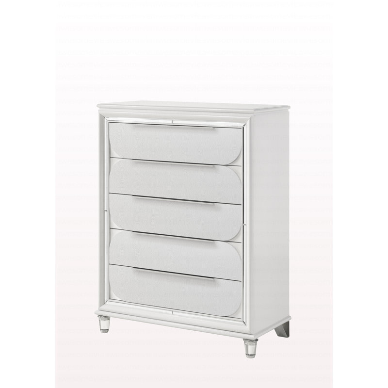 Commode blanche de style moderne