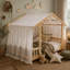 Lit plateforme double avec baldaquin en tissu transparent et guirlande lumineuse, naturel-1060281034