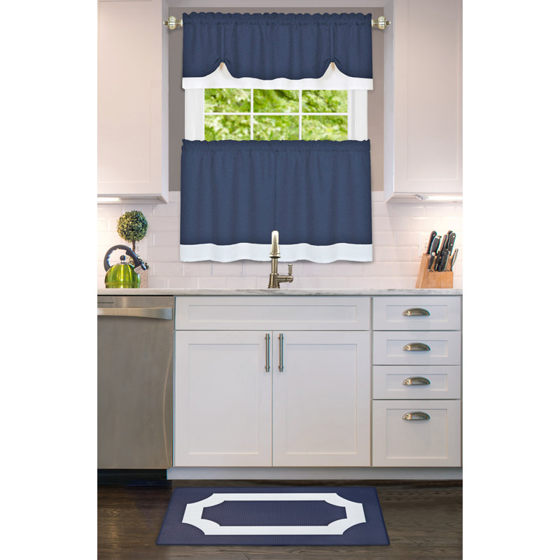 Duggins Geometric Anti Fatigue Non-Skid Kitchen Mat, Navy