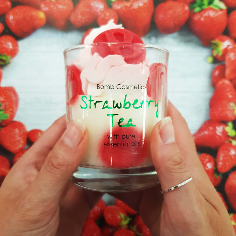 Strawberry Tea Scented Jar Candle