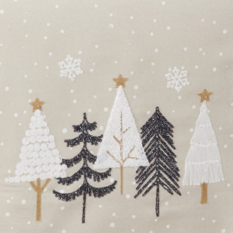 Izumi Christmas Table Runner, 70" x 16"