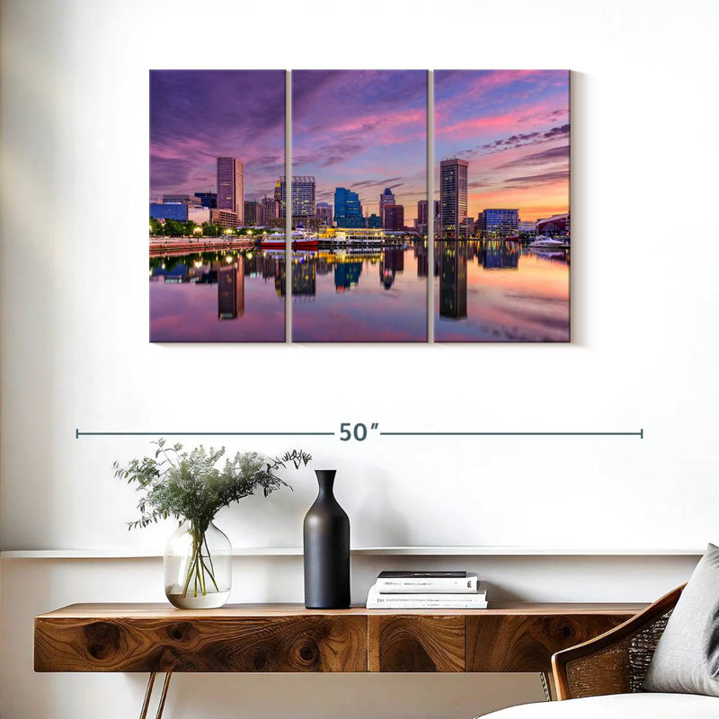 Sebbie Baltimore Skyline, 24" H x 38" W