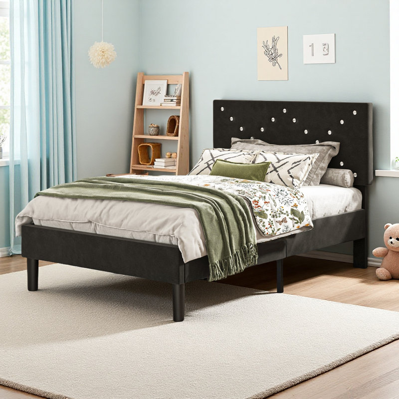 Lit plateforme en tissu d'ameublement