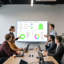 JYXCN 55 pouces 4K Smart Board, écran tactile numérique et calendrier électronique Multi-Touch Whiteboar pour la classe et l'utilisation professionnelle