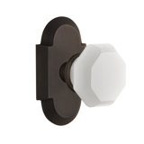 Cottage Plate with Waldorf White Milk Knob