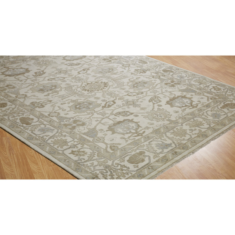 Wool Oriental Area Rug in Ivory, Rectangle 10' x 14'