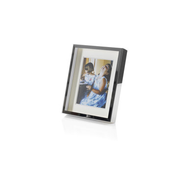 Black and White Single Picture Frame