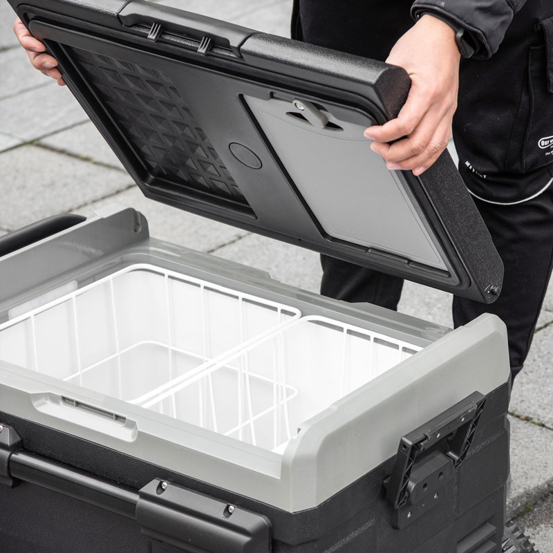 Outsunny 0.04m³ L Freestanding Mini Fridge with Freezer