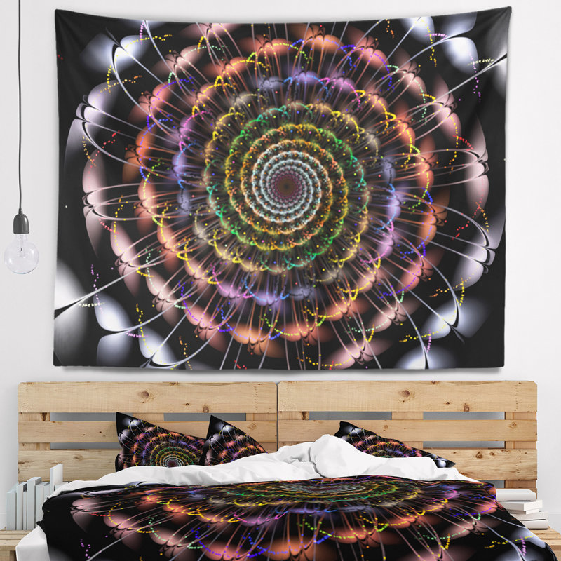 Tapisserie multicolore à spirale abstraite, H 50 po x l 60 po