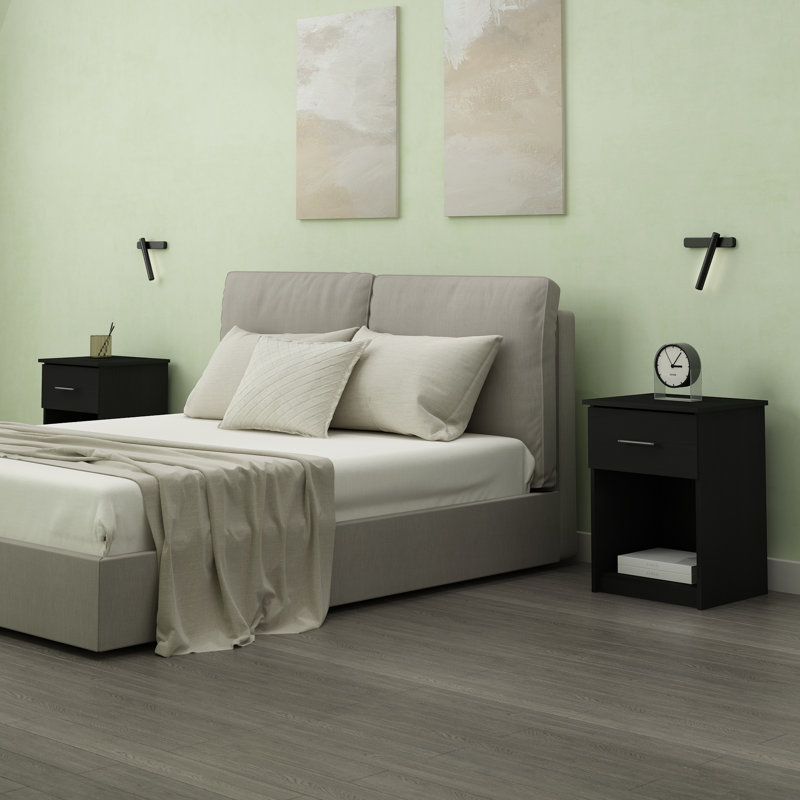 Crescenzo 17.8'' W Nightstand, Black, Individual