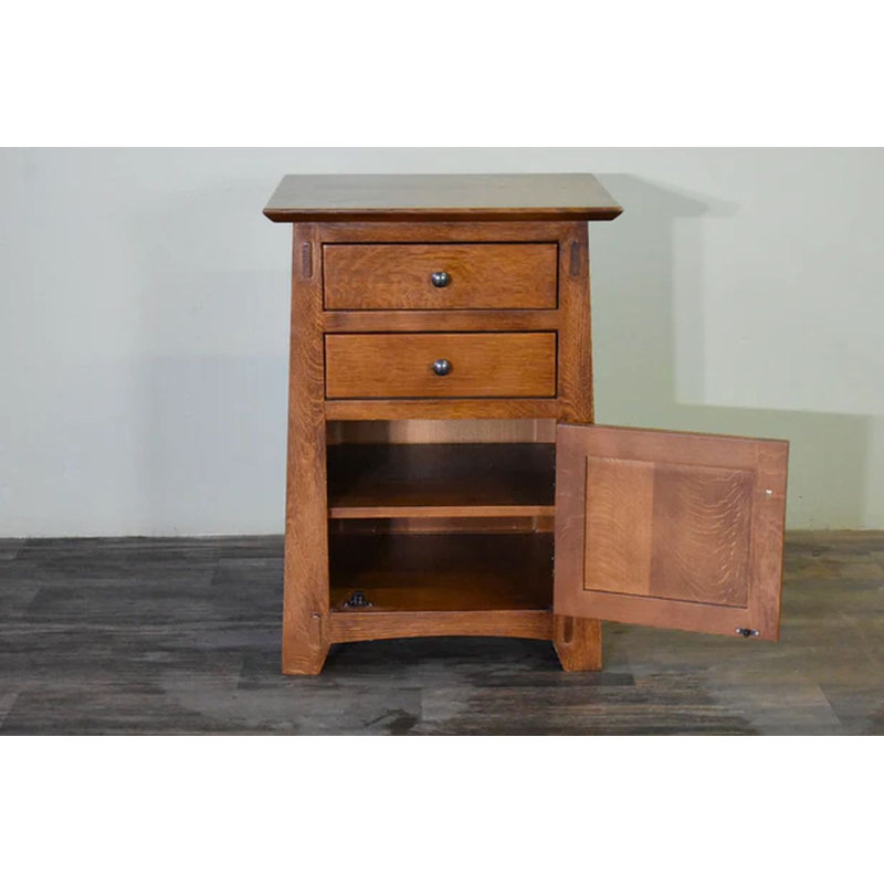 Table de chevet Khivi Arts and Crafts, Cerise Michael's