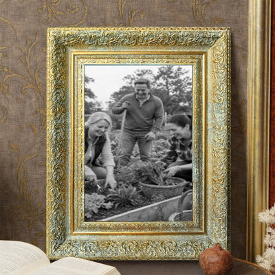 Antique Gold 1PC Traditional Picture Frame for 11" x 14" Photos and Family Photo Display