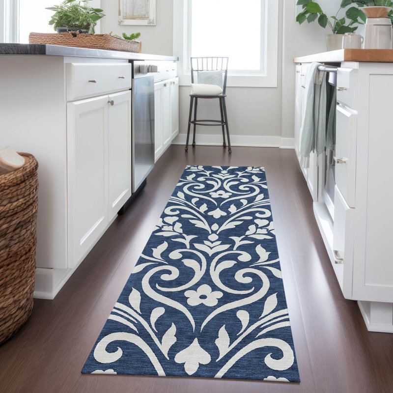 Malek Washable Floral Indoor / Outdoor Rug, Runner 2'3" x 7'6"