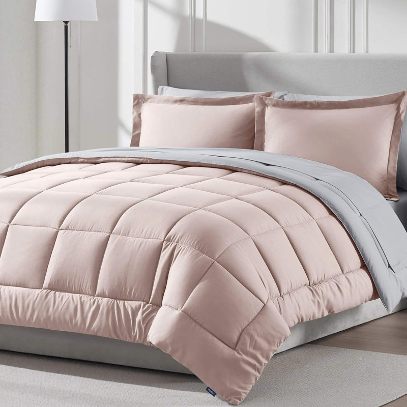 Ensemble d'édredon réversible Bed-in-a-Bag avec draps et oreillers rafraîchissants en mousse à mémoire de forme, Rosé