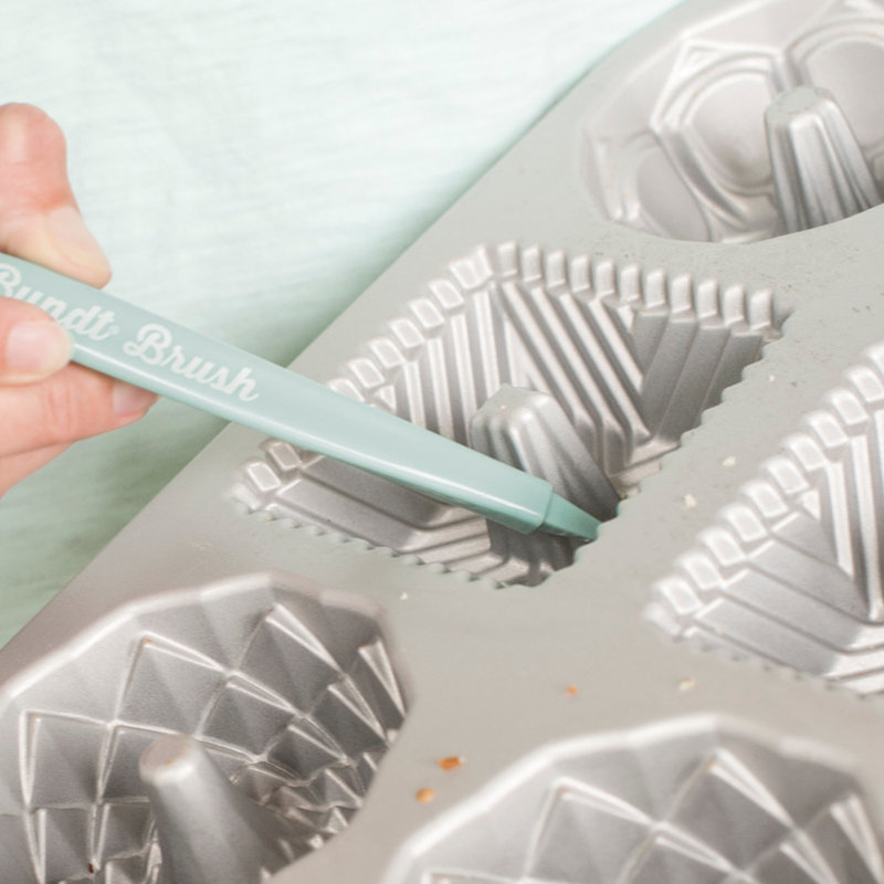 Nordic Ware Classic Cake Pan