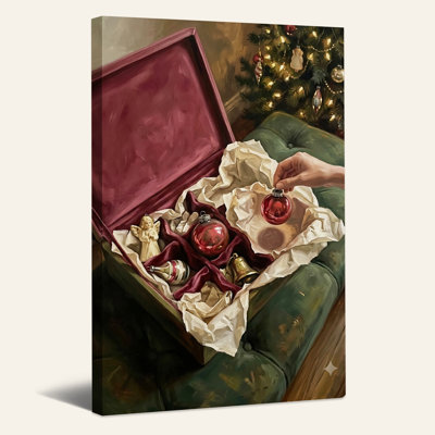 Boîte ouverte d'ornements en verre rouge et toile de Noël ange