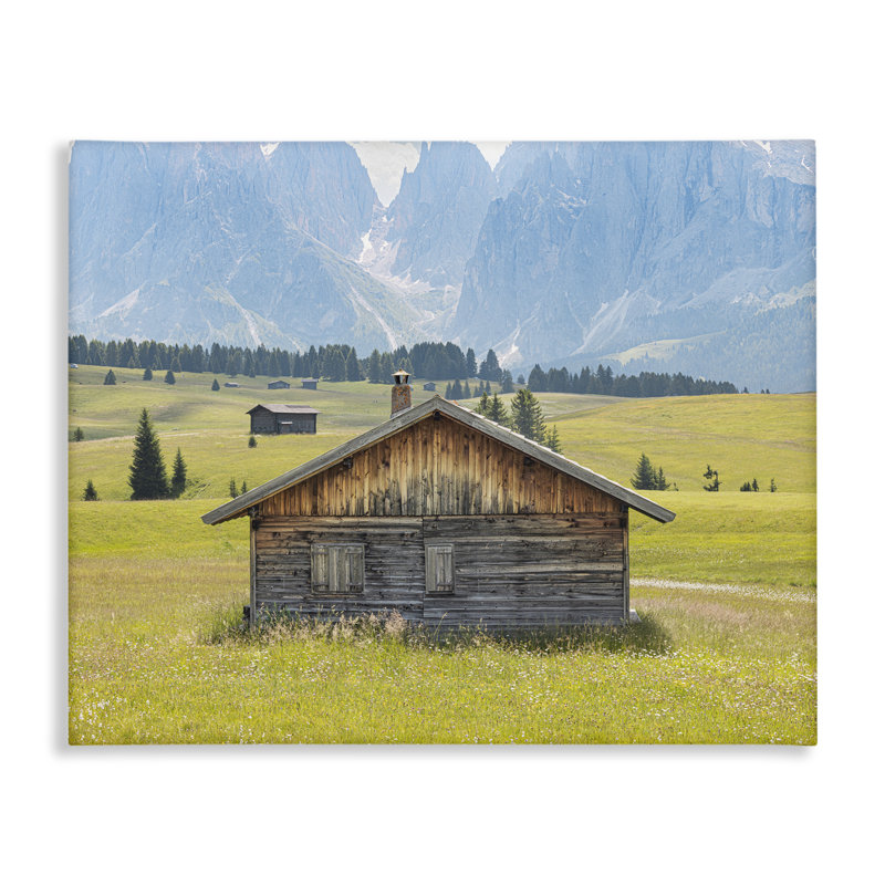 Art mural sur toile, "Cabin Beneath Mountain Peaks", conception par ERIN MARIE, H 16 po x l 20 po