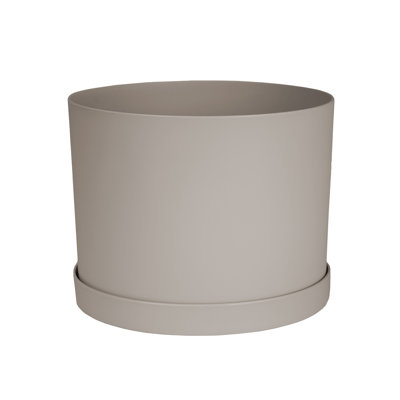 Modern Plastic Indoor/Outdoor Round Planter with Saucer