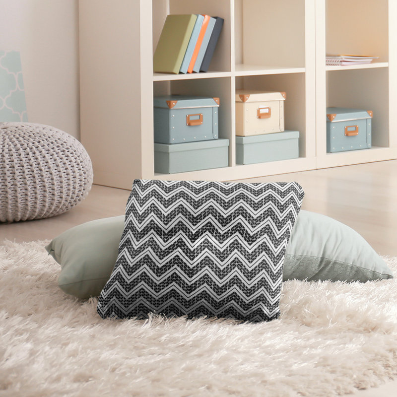 Coussin Rhonda Cheval, 26 po x 26 po, Noir / blanc
