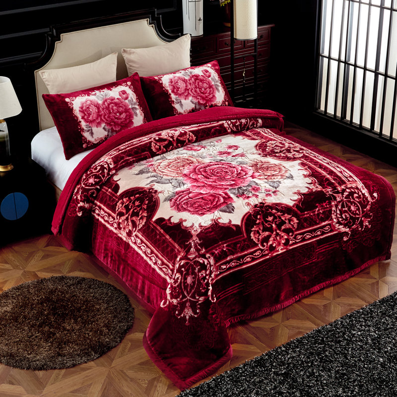 Polyester Flannel Floral Comforter