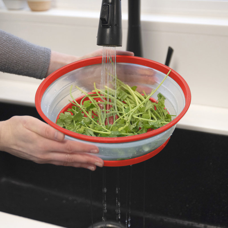 Tovolo Universal 3-Piece Plastic Lid Set, Red