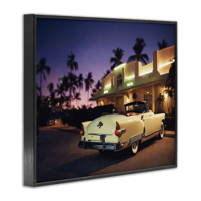 Giclée encadrée par une voiture antique, Giclée encadrée noir minuit, H 24 po x l 30 po