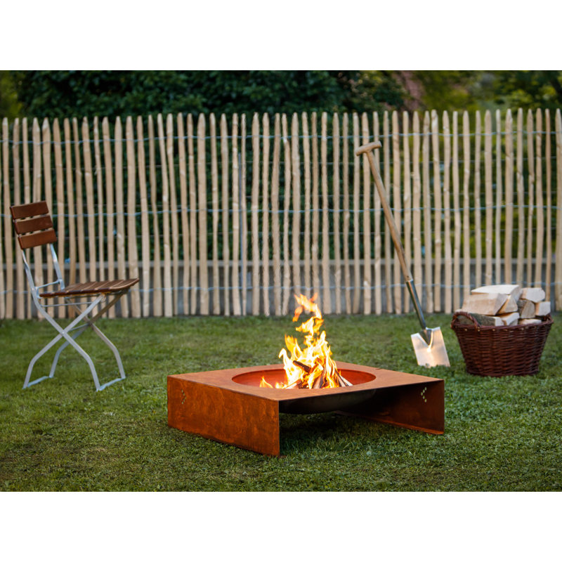 Sanders Steel Charcoal Smokeless Fire Pit