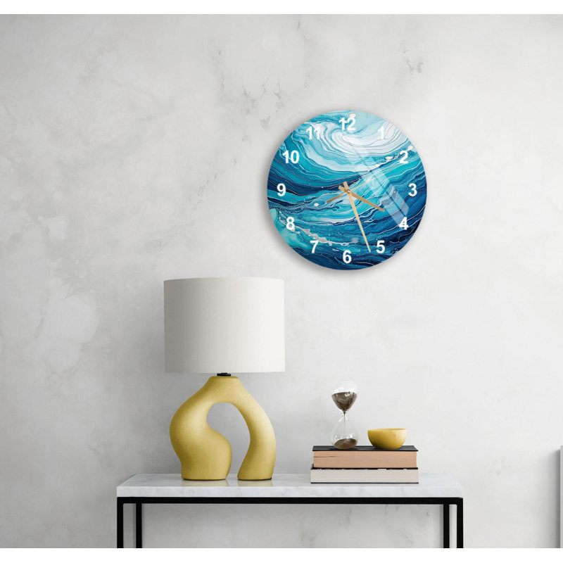 Horloge murale tourbillon océanique en marbre bleu artistique, élégante horloge en verre trempé, cadeau de décoration d'inspiration côtière