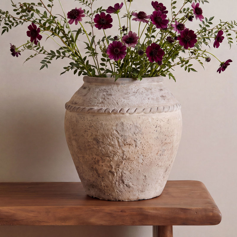 Amai Handcrafted Clay Table Vase
