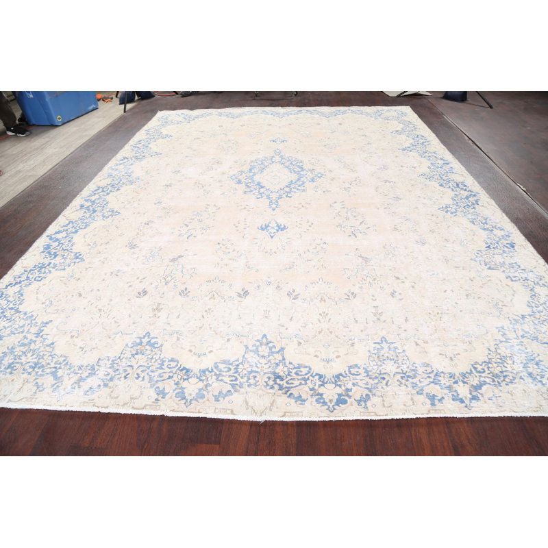 Tapis unique en laine noué à la main de style pêche des années 1950 de 9 pi 7 po x 12 pi 4 po Alaw