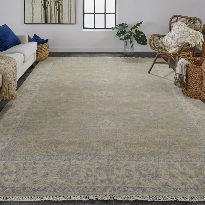 Wool Oriental Indoor Rug, Rectangle 4' x 6'