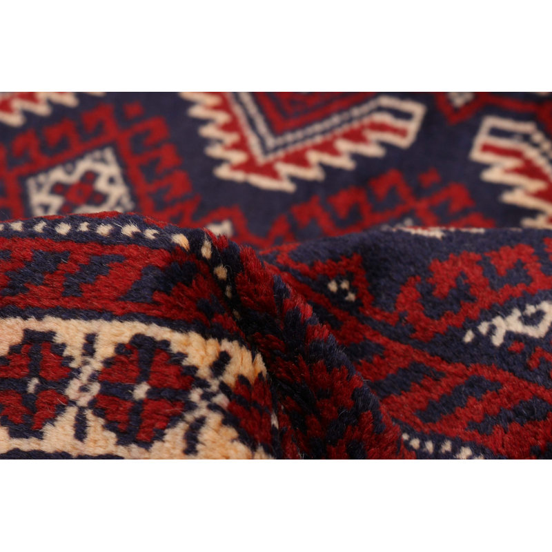 Tapis rouge Teimani 3 pi 9 po x 6 pi 4 po