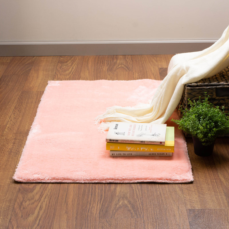 Tapis rose clair à poils longs Avetta, Rectangle 3 pi 1 po x 5 pi