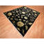 Tapis oriental noir, onyx 8 pi 2 po x 10 pi, motif botanique sans bordure, mi-laine et mi-soie, tissé dense, velours doux, noué à la main