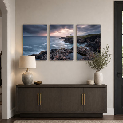 Ensemble de 3 toiles murales représentant des paysages côtiers, idéales pour la décoration du salon et de la chambre.