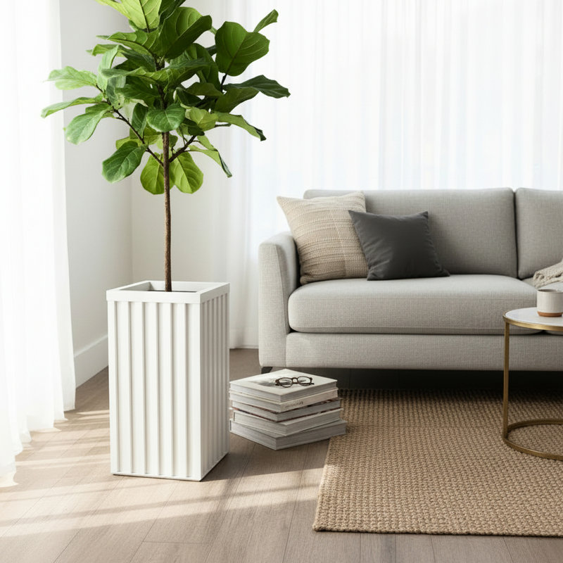 Bac à fleurs blanc carré en aluminium léger avec matériau prédécoupé pour le pot de fleurs, plateau moderne à finition réglable pour différentes hauteurs de plantes, pieds en caoutchouc en plastique pour contrôler l'eau