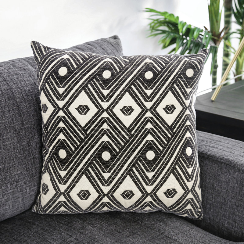 Ruthanne U-Shaped Sectional With Right Chaise