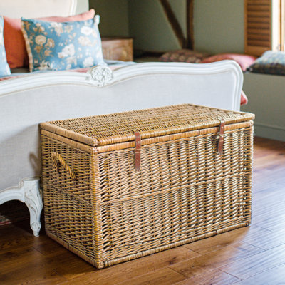 Aaliyaa Large Wicker Storage Trunk Basket with Lid
