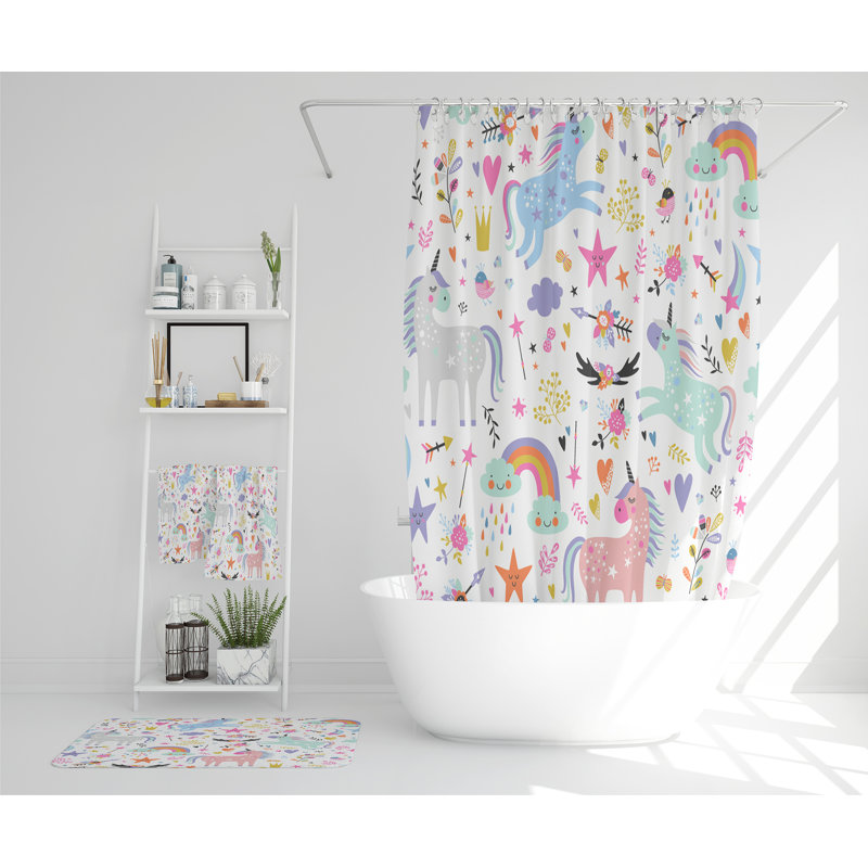 Nataska Polyester Shower Curtain Set
