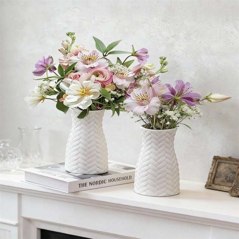 Ceramic / Porcelain Table Vase