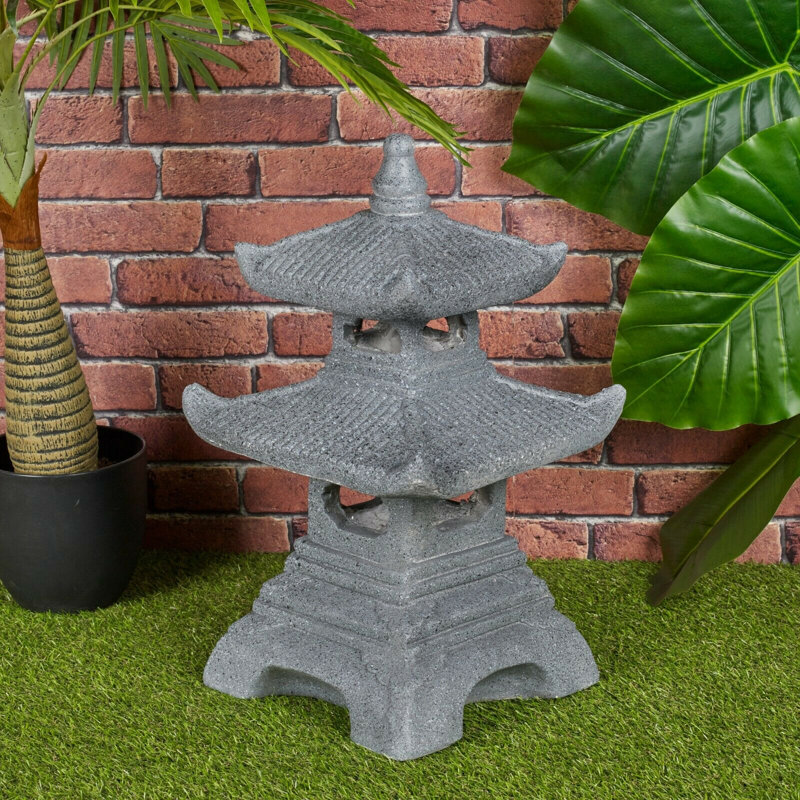 Amaral Stone Garden Statue